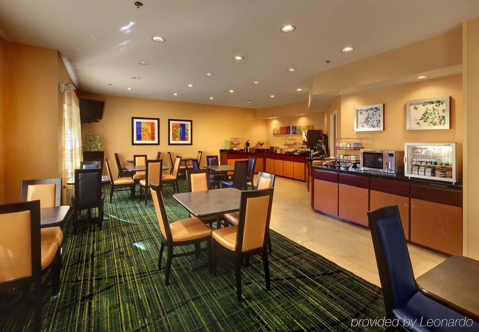 Fairfield Inn And Suites St Petersburg Clearwater Pinellas Park Restaurante foto